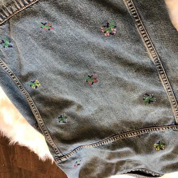 THE GREAT floral jean jacket - Picture 7 of 8
